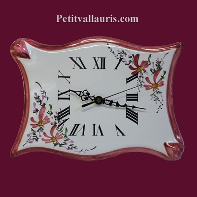 HORLOGE FAIENCE MODELE PARCHEMIN DECOR FLEURS ROSES