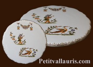 DESSOUS DE PLAT DE STYLE DECOR DE TRADITION VIEUX MOUSTIERS