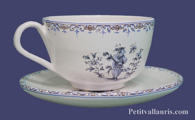 TEA-CUP AND UNDER CUP BLUE OLD MOUSTIERS TRADITION DECOR