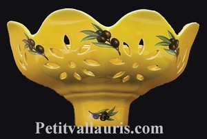 APPLIQUE AJOUREE DECOR OLIVES NOIRES FOND JAUNE PROVENCAL