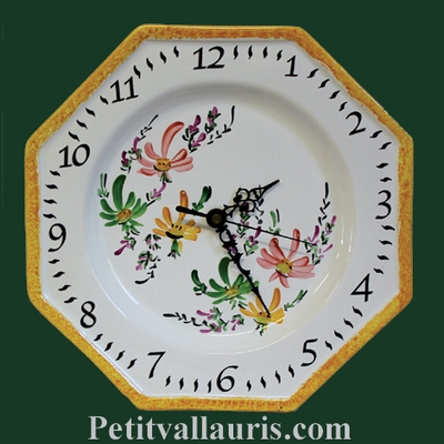 HORLOGE OCTOGONALE FAIENCE DECOR FLEURS VERTES,BEIGES,JAUNES