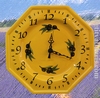 HORLOGE OCTOGONALE DECOR JAUNE PROVENCE ET OLIVES NOIRES 