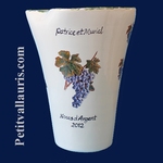 VASE MODELE GLAIEUL DECOR GRAPPE DE RAISIN +  INSCRIPTION 